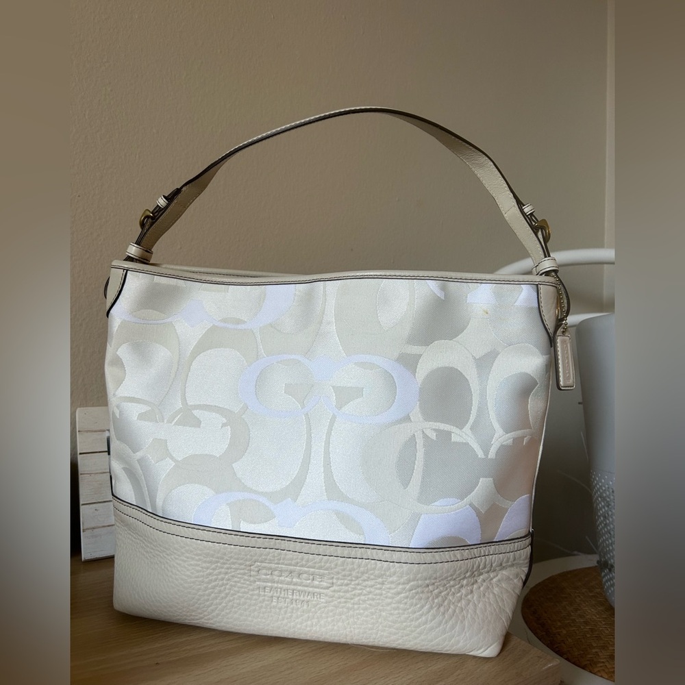 Coach Cream Structured Shoulder Bag with Timeless Design